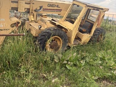 Gehl 883 Telehandler 8,000 Lift Boom