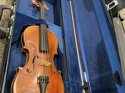 3/4 size violin