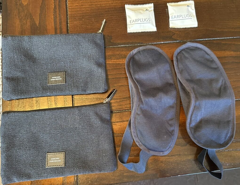 (2) Travel Pouches+Ear Plugs+Eye Masks