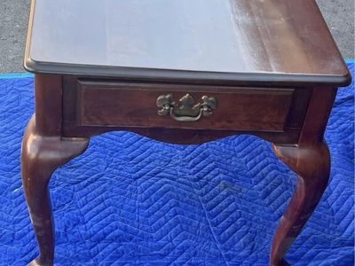 Vintage Drexel Cherry End Table – Queen Annes