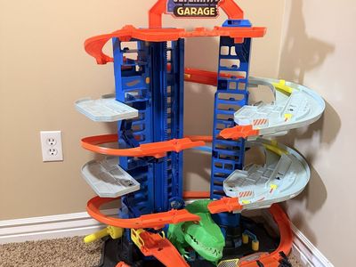 Hot Wheels Ultimate Garage