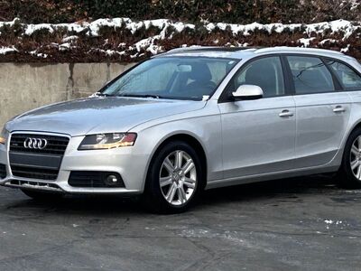 2010 AUDI A4 2.0T quattro Avant Premium