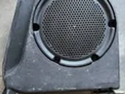 Jeep JK 07/10 Subwoofer OEM part