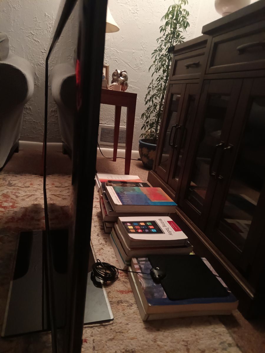 46 inches Samsung tv