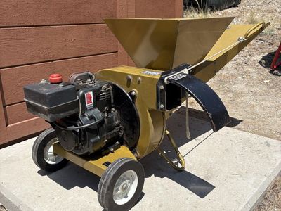 Dayton Shred-It Wood Chipper