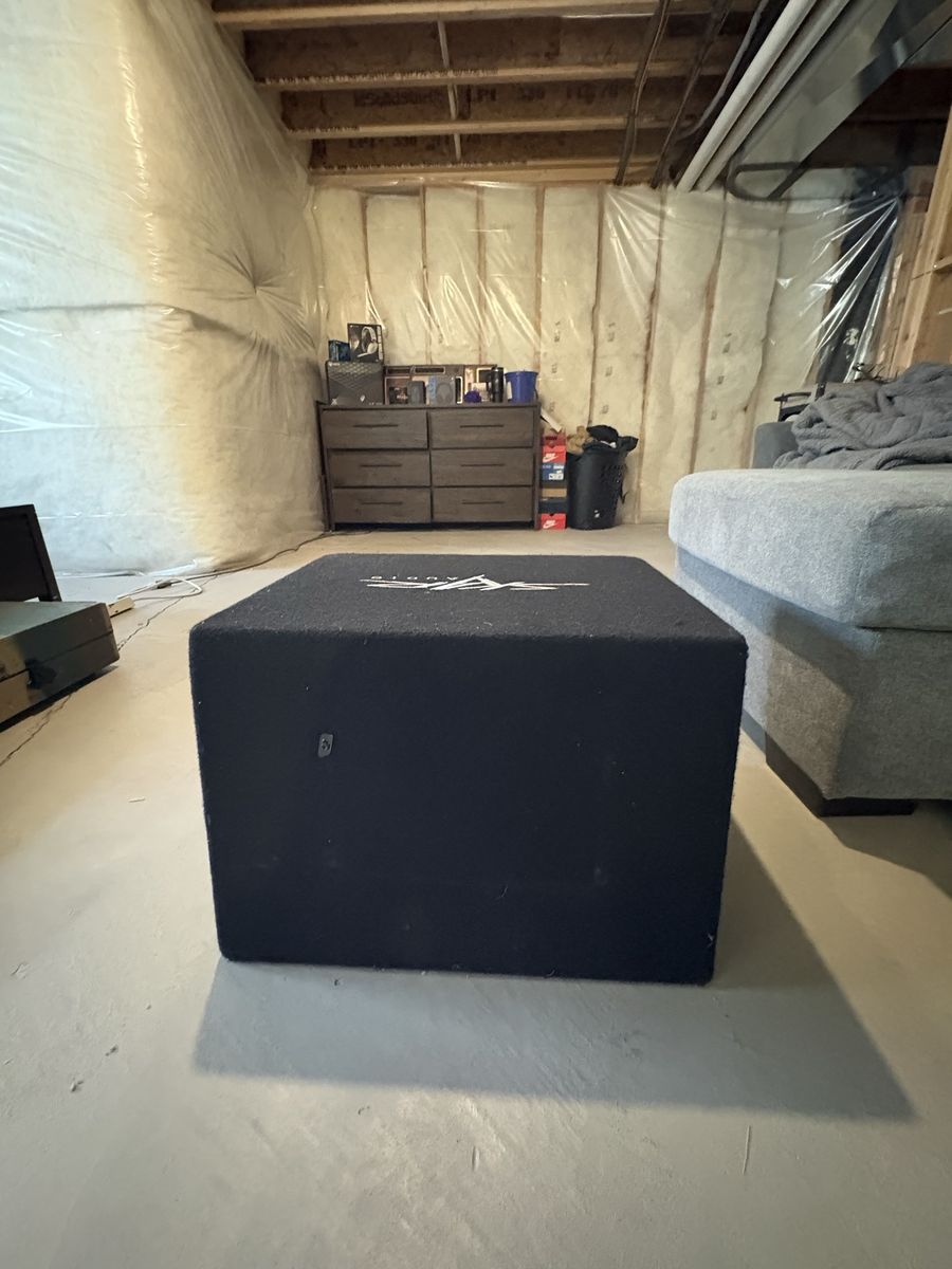 Main image 3