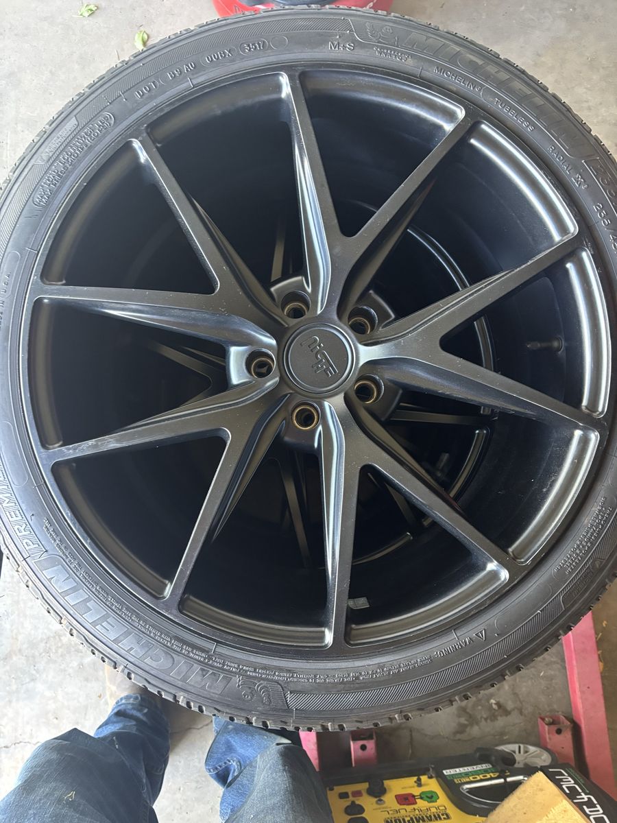 Niche Road Wheels M226 Black Wheels & Michelin Tires - Set of 4 (Used) 235/45R20