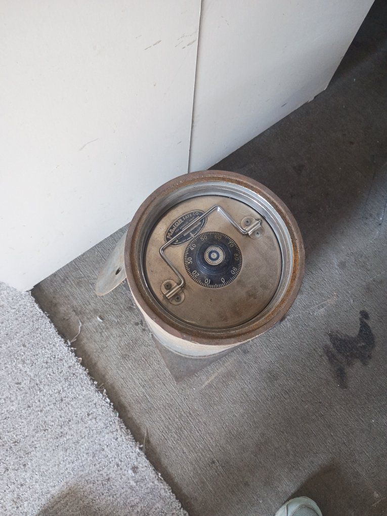 old safe can't open