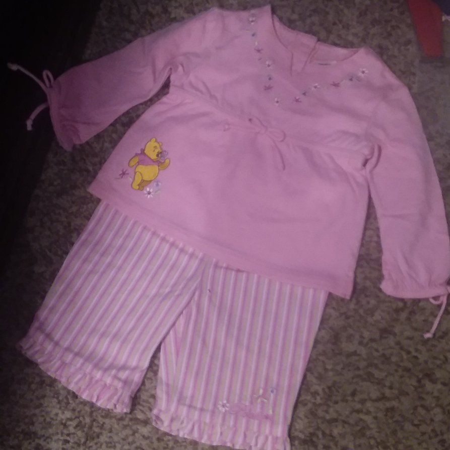 2 PIECE WINNIE THE POOH OUTFIT... 12 MOS.