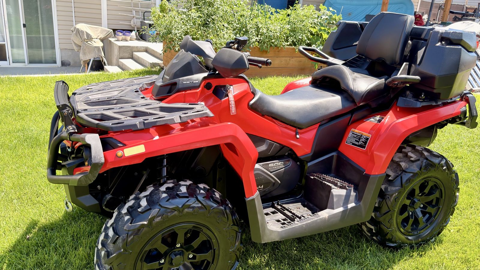️ 2014 Can-Am Outlander MAX 4x4 – Snow Plow Included – Only 2,095 Miles – Excellent Condition - Street legal -