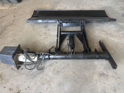 Waltco hydraulic lift