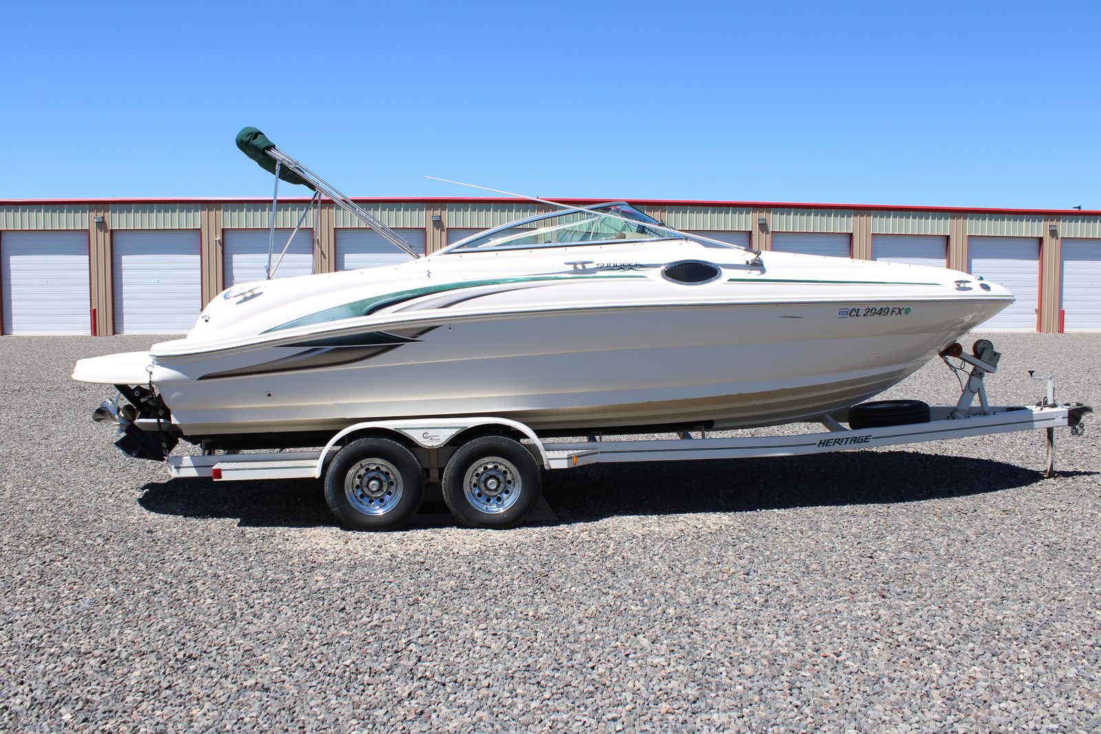 2002 Sea Ray 240 Sundeck ( Great Family Boat! )