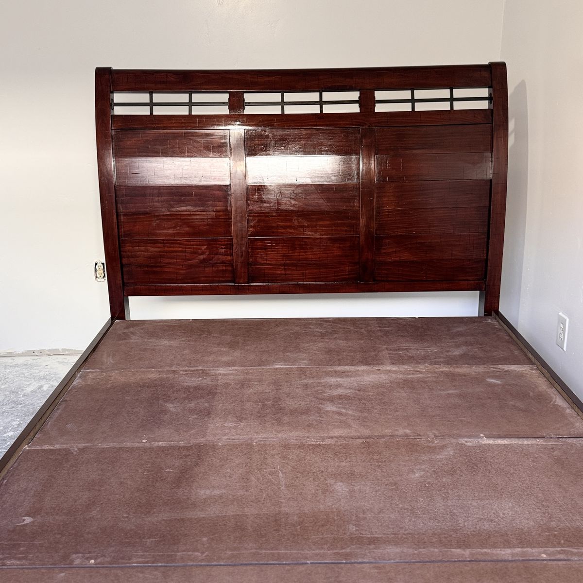 Main image 3