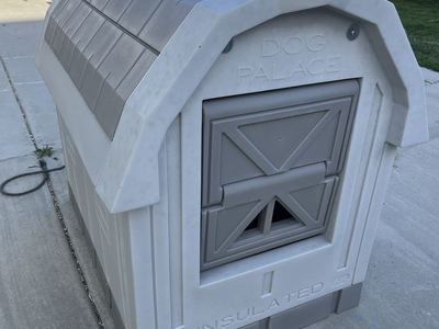 Insulated & Heated Dog Palace Dog House