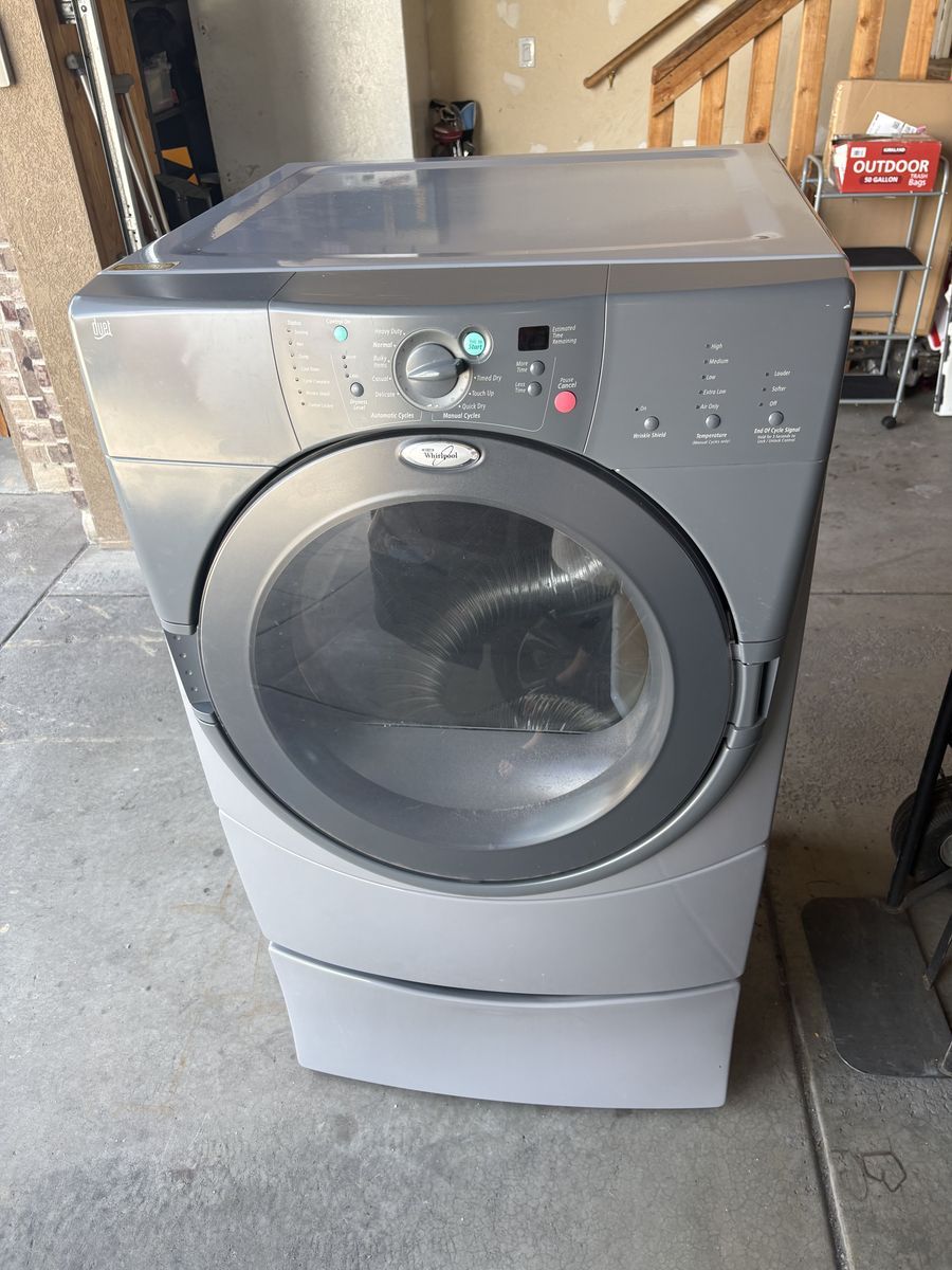 Whirlpool 7.0 cu.ft pewter finish front-load gas dryer $150 cash/venmo in Draper