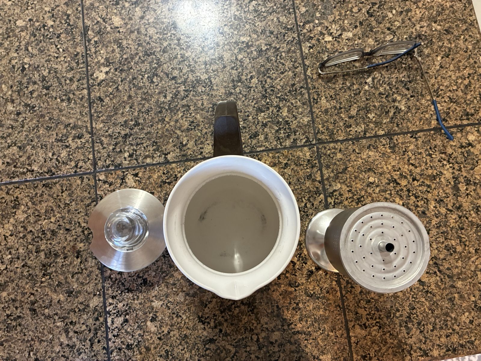 Main image 3