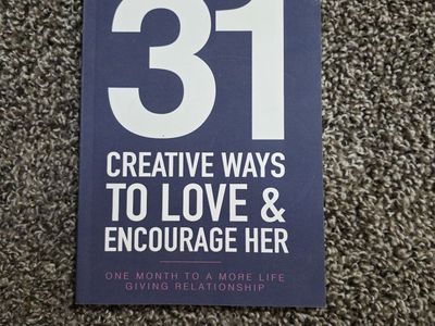 31 Creative Ways to Love & Encourage Her by Jefferson Bethke - Self-Help Relationship Guide, Paperback