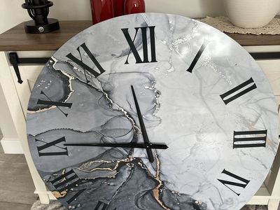 Designart Marble Waves' modern wall clock