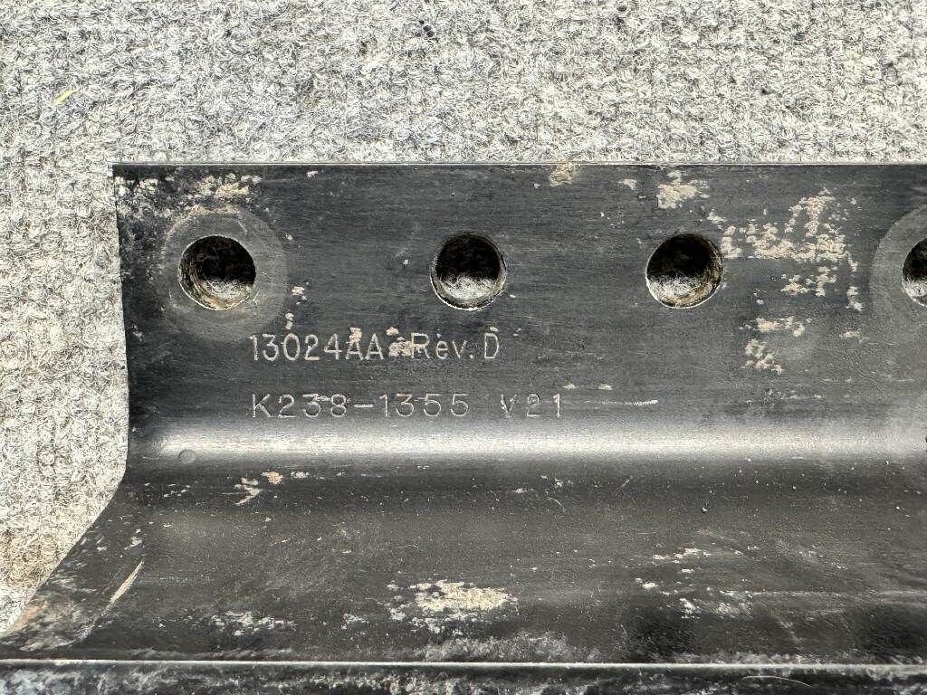 Main image 4