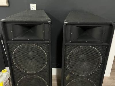 Yamaha S214 IV Speakers Priced to sell!