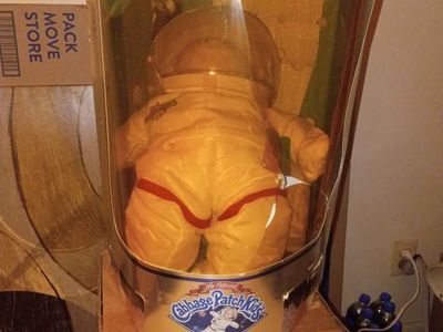 Vintage 1986 cabbage patch kids Young astronaut.