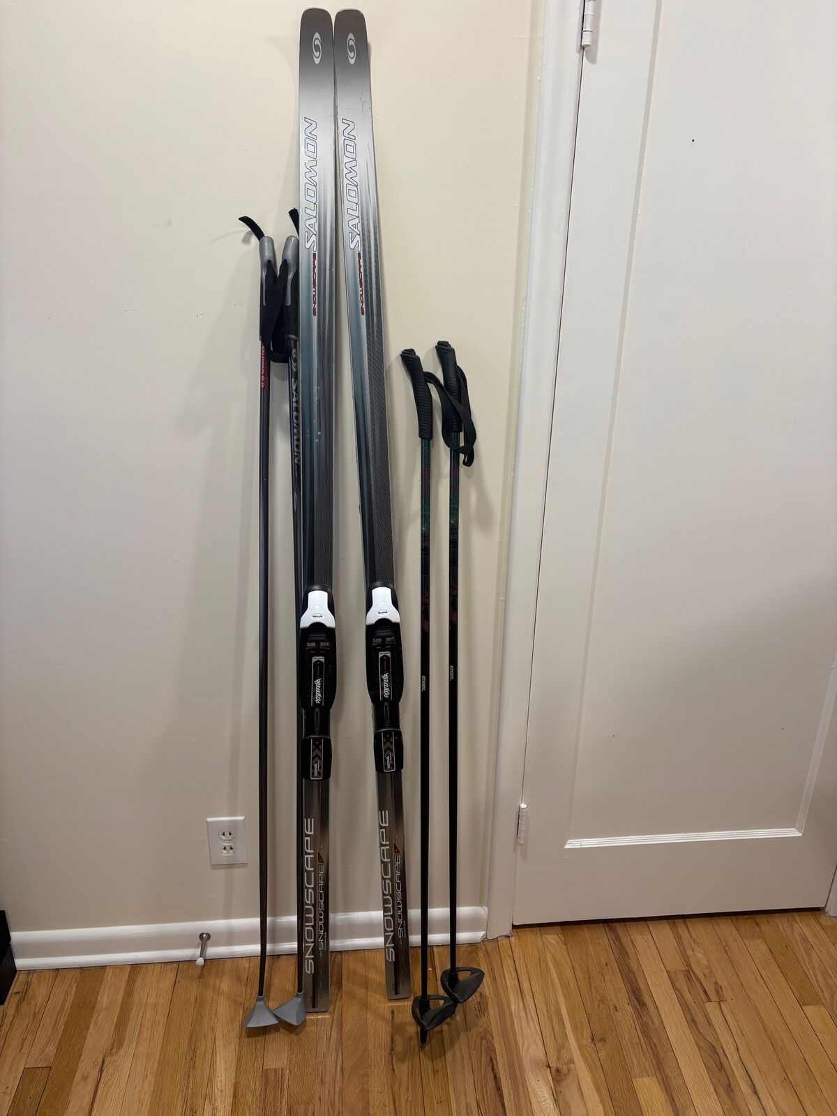 SALOMON Snowscape/58-56-52-55 S-CUT/ L183/ Rottefella BC Manual