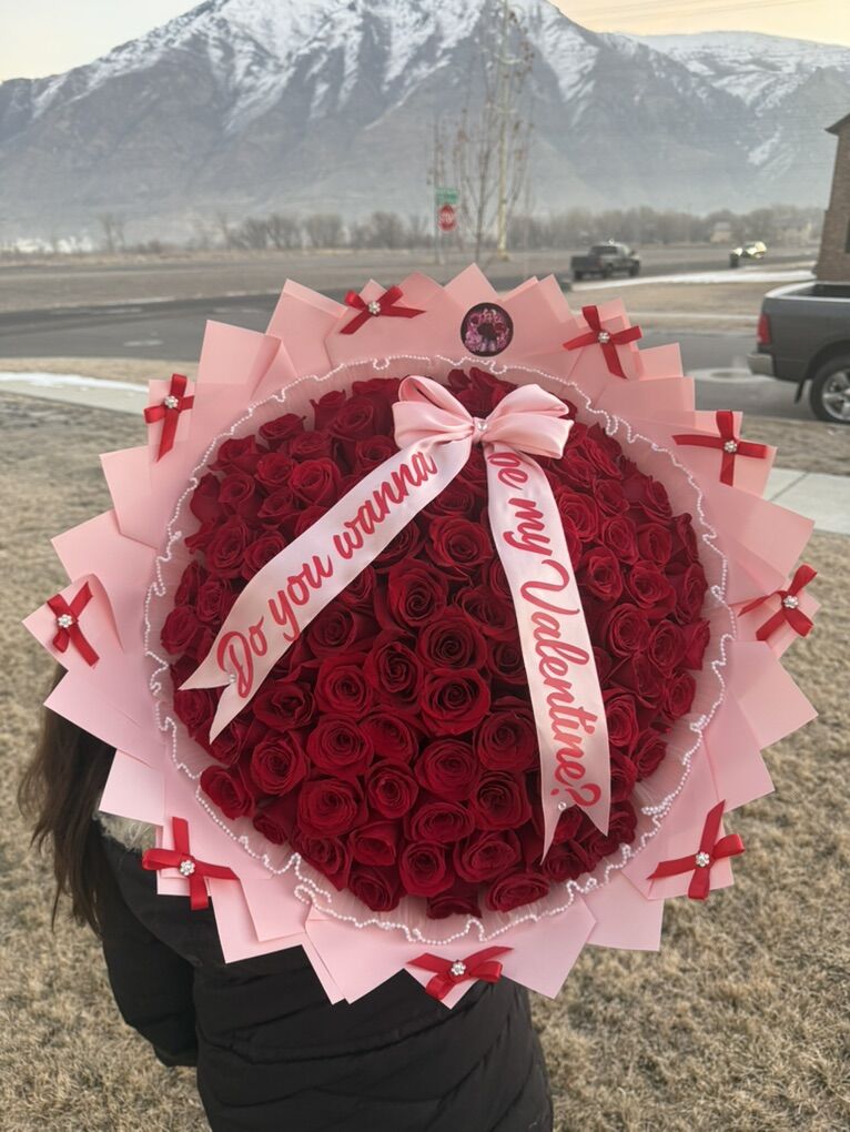 Valentines Gift. Flowers/ Ramos buchones