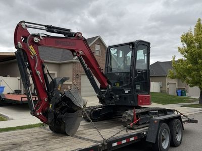 Hook On And Start Digging – 35 Class Mini Excavator Trailer Combo