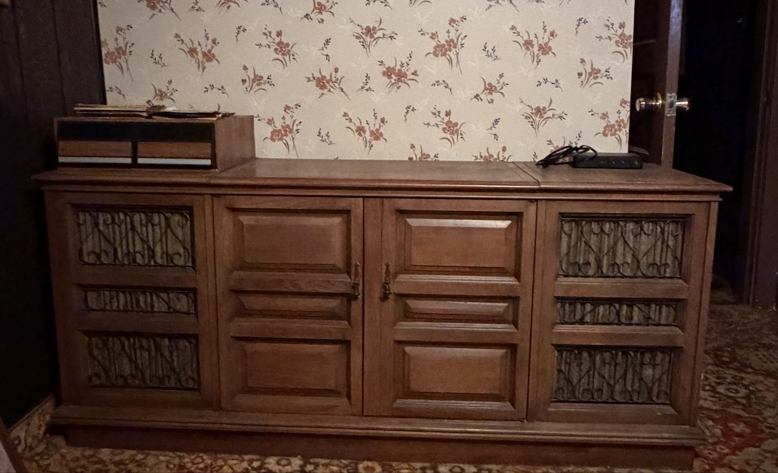 Stereo console