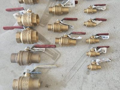 Assorted Brass Plumbing Ball Valves Lot - Various Sizes