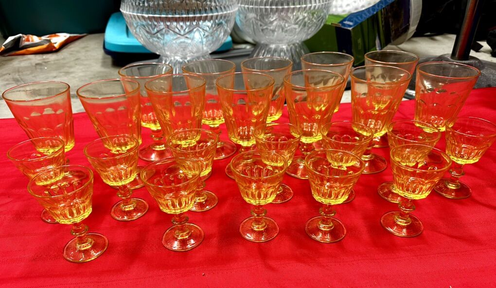 Set Of 24 Vintage Jefferson Amber Gold Crystal Gob