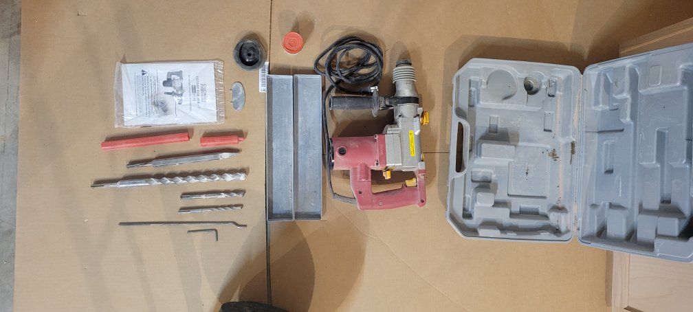 Chicago Electric L97113 1in Rotary Hammer Drill with Case & Bits - Works Great!