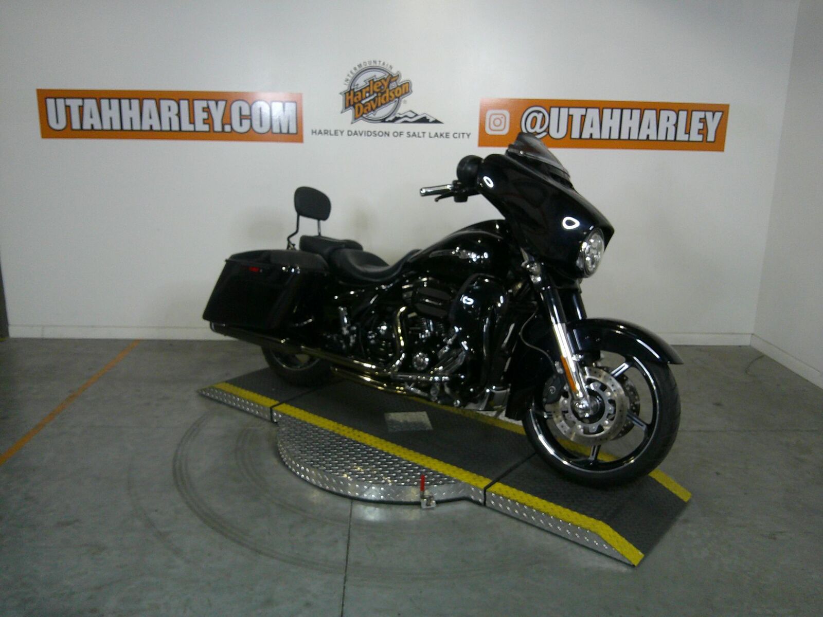 Harley-Davidson 2016 CVO Street Glide