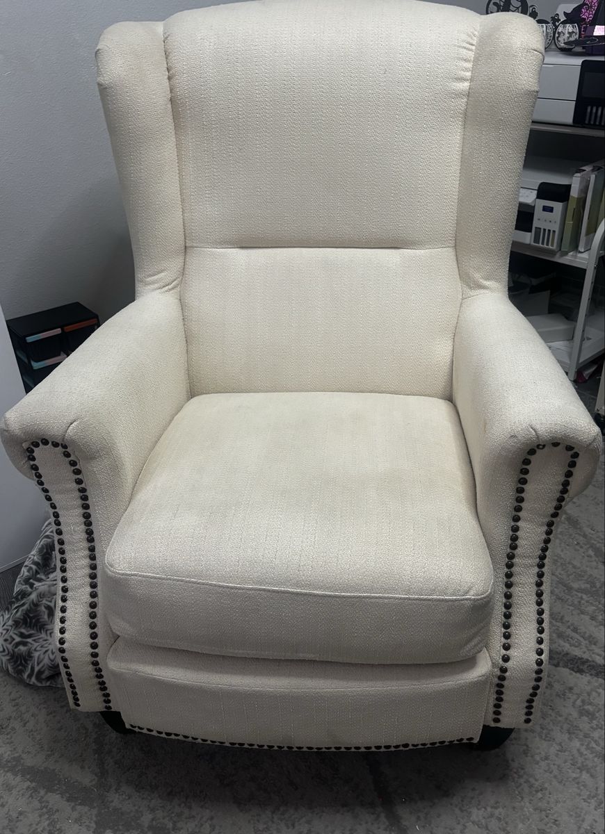 JGW Furniture Cream Wingback Accent Chair