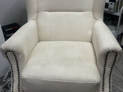 JGW Furniture Cream Wingback Accent Chair