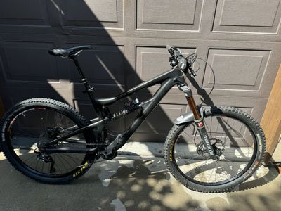 2015 Santa Cruz Nomad CC Large