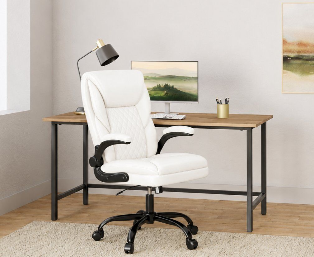 White Executive Office Chair – Like New
