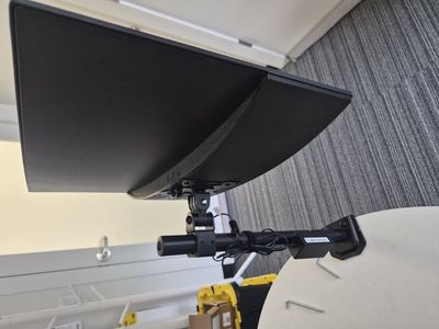 Sceptre 24" curved monitor with mount