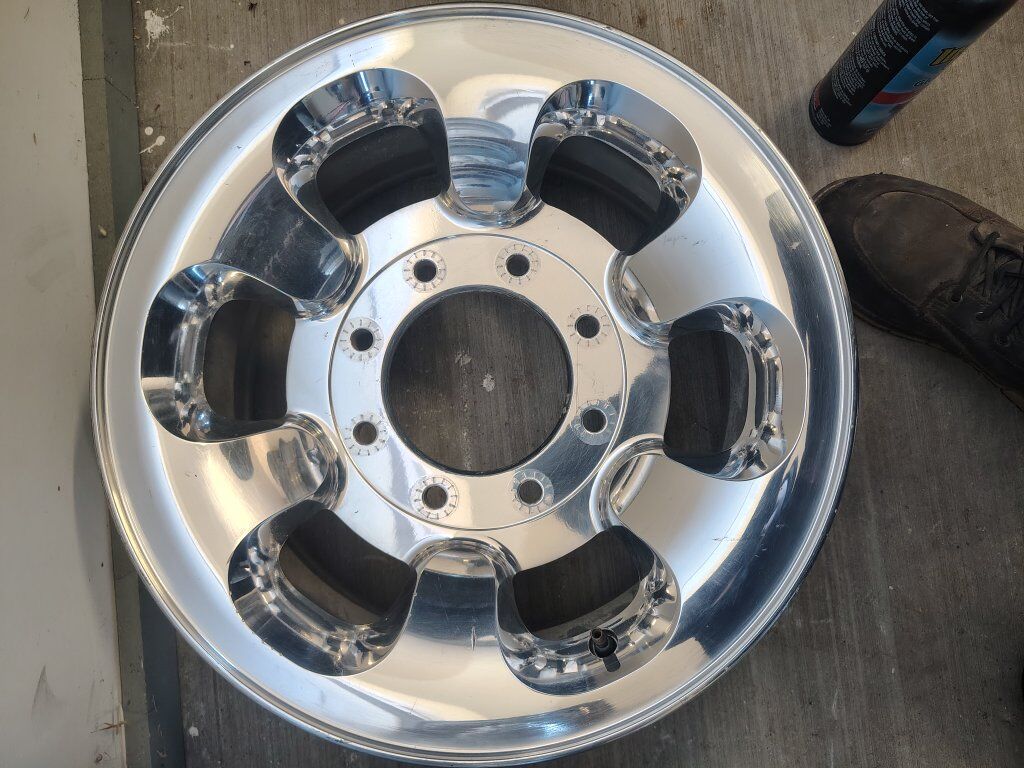 16" Ford Limited/ King ranch wheels