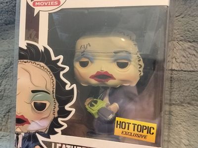 2018 Funko Pop "Texas Chainsaw Massacre" HOT TOPIC EXCLUSIVE