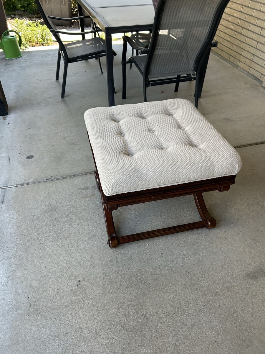 Elegant Tufted Upholstered Ottoman/Footstool - Dark Wood Frame, Cream Cushion