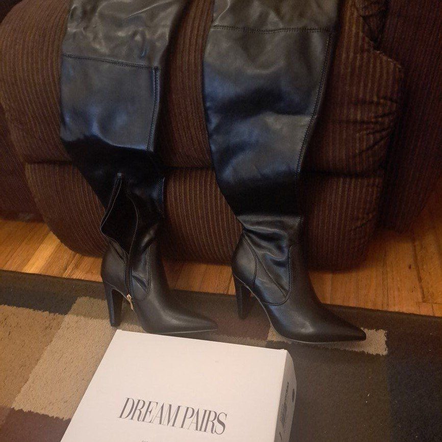 Womens new black Dream Pairs boots
