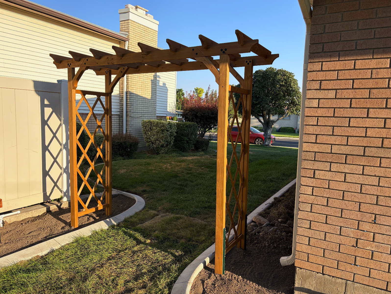 Vita Heartwood Arbor - Outdoor Trellis - New in Box