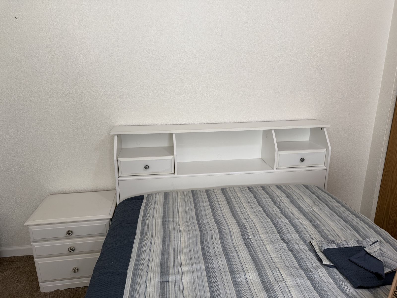 Queen White headboard with shelves and drawers