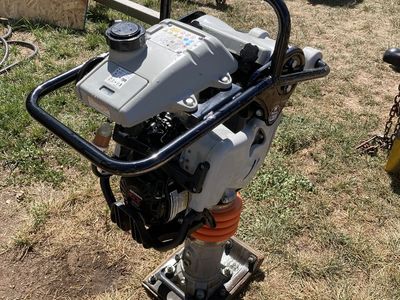 Like New Mikasa MTX-60 Jumping Jack Compactor Tamper Rammer