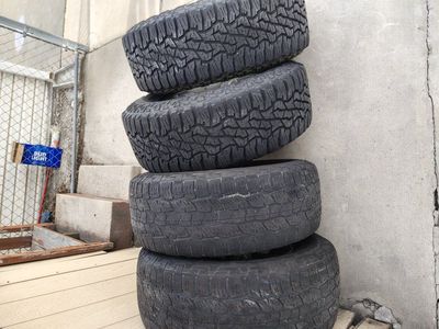 265 70 16.toyota tundra tires and wheels..6x5.5.vi