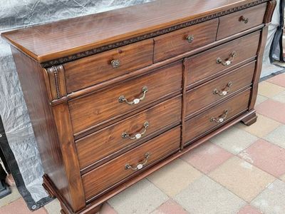 9 Drawer Dresser