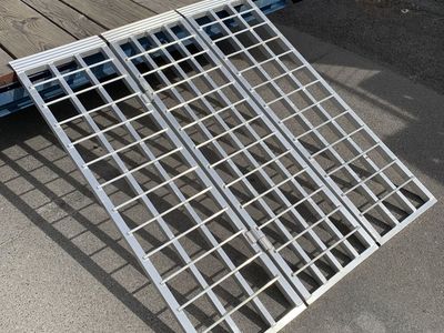 Aluminum Folding Ramps
