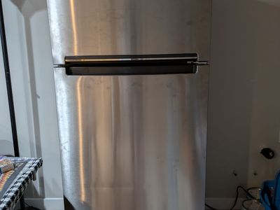 Whirlpool 19.3-cu ft Refrigerator