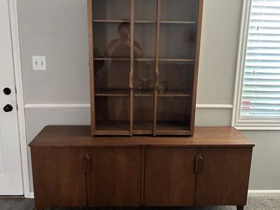 Vintage Mid-Century Modern Wood China Cabinet/Hutch with Glass Doors & Storage Buffet